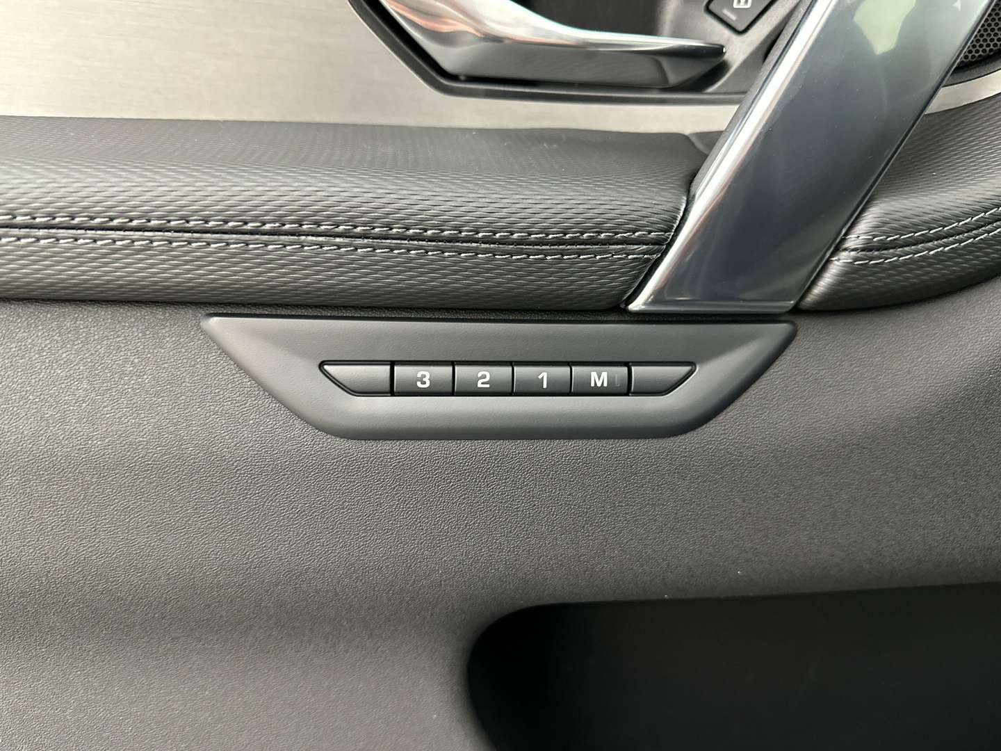 Land Rover Discovery Sport P270e Dynamic SE AWD Auto 25.5MY - 2025 - Joinsteer - #13