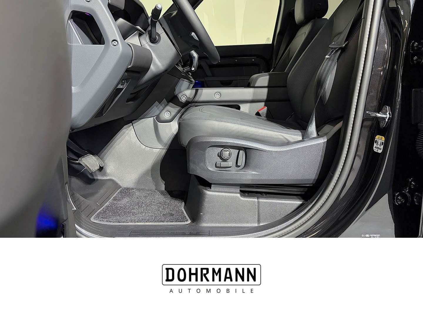 Land Rover Defender 110 D350 X-Dynamic HSE*BlackPackEXPORT* - 2026 - Joinsteer - #16