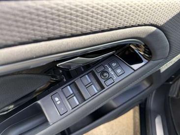 Land Rover Range Rover Evoque D165 R-Dynamic HSE — photo 8