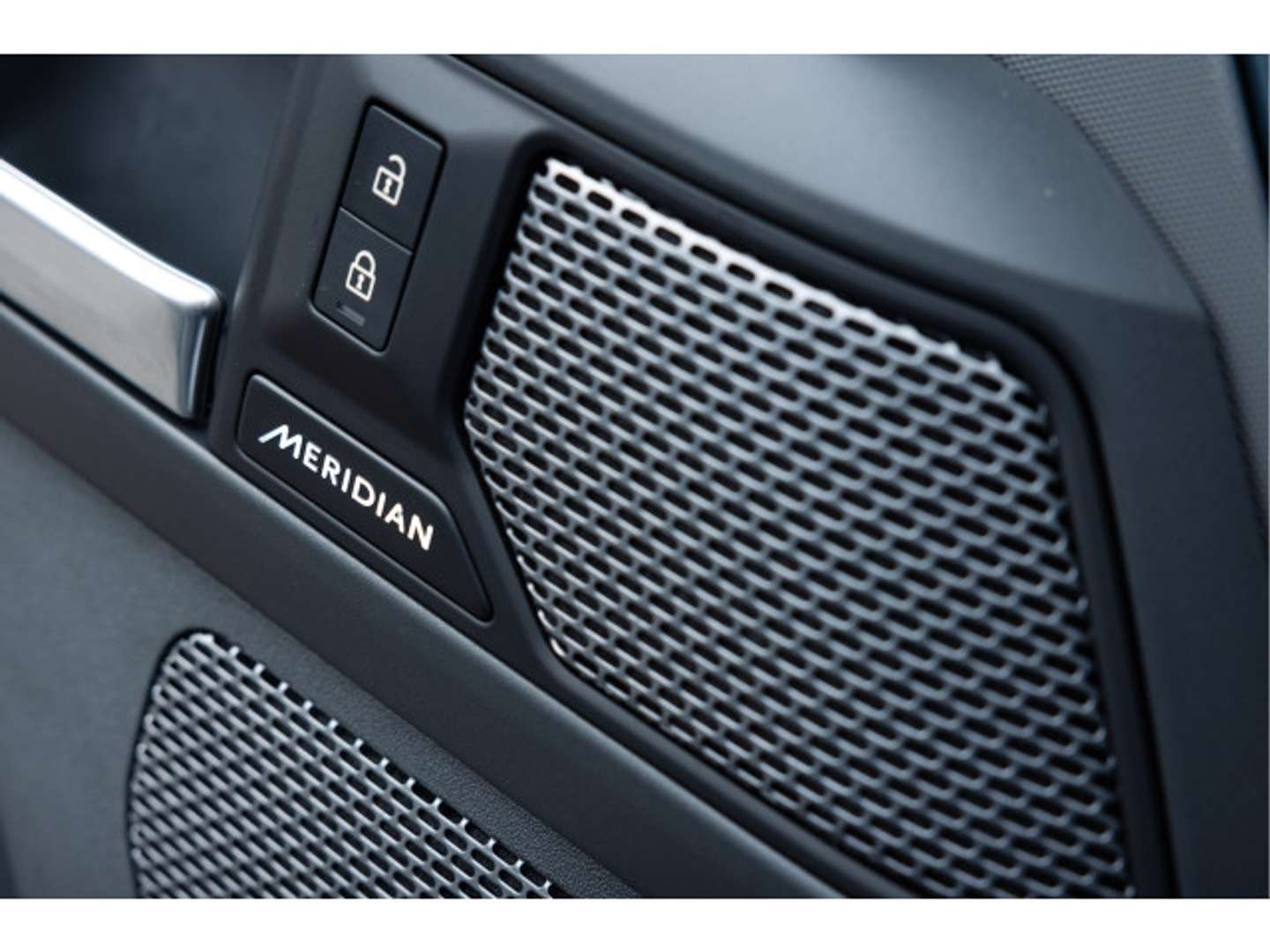 Land Rover Defender 90 X-Dynamic SE P400 - 2023 - Joinsteer - #26