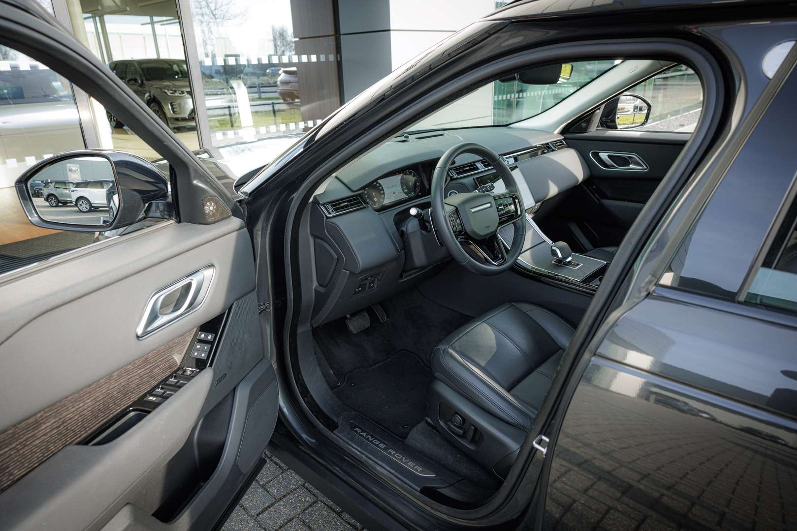 Land Rover Range Rover Velar P400e S | Pano | 20 Inch | Black Pack | Cold Clima - 2024 - Joinsteer - #15