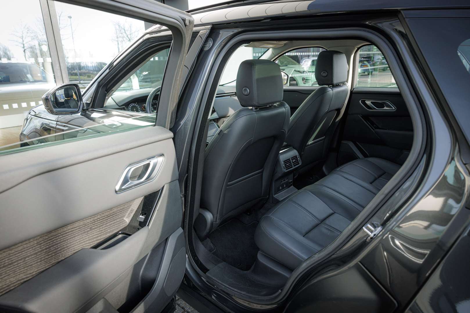 Land Rover Range Rover Velar P400e S | Pano | 20 Inch | Black Pack | Cold Clima - 2024 - Joinsteer - #17