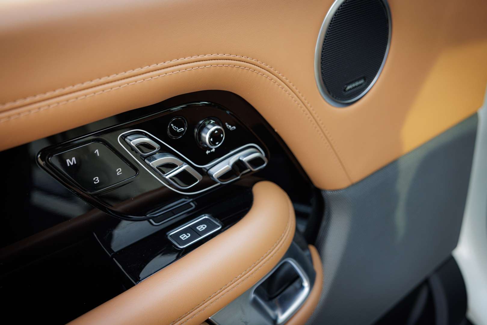 Land Rover Range Rover Fifty P400e - 2021 - Joinsteer - #25