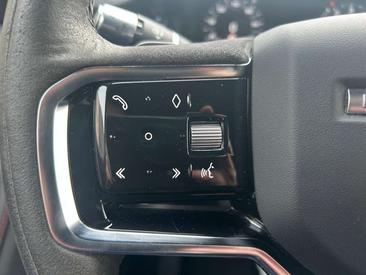 Land Rover Discovery Sport P300e Dynamic SE — photo 10
