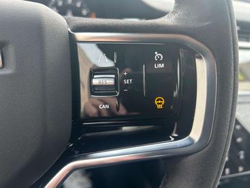 Land Rover Discovery Sport P300e Dynamic SE — photo 14