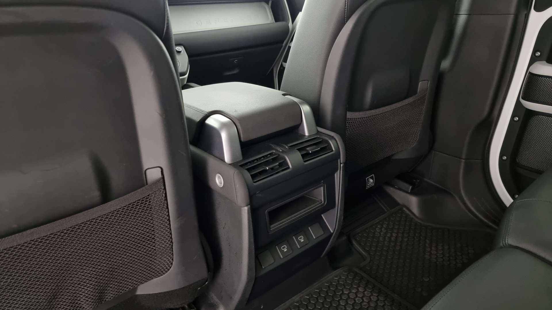 Land Rover Defender 110 SE Awd 3.0d I6 Mhev 250cv Auto - 2022 - Joinsteer - #17