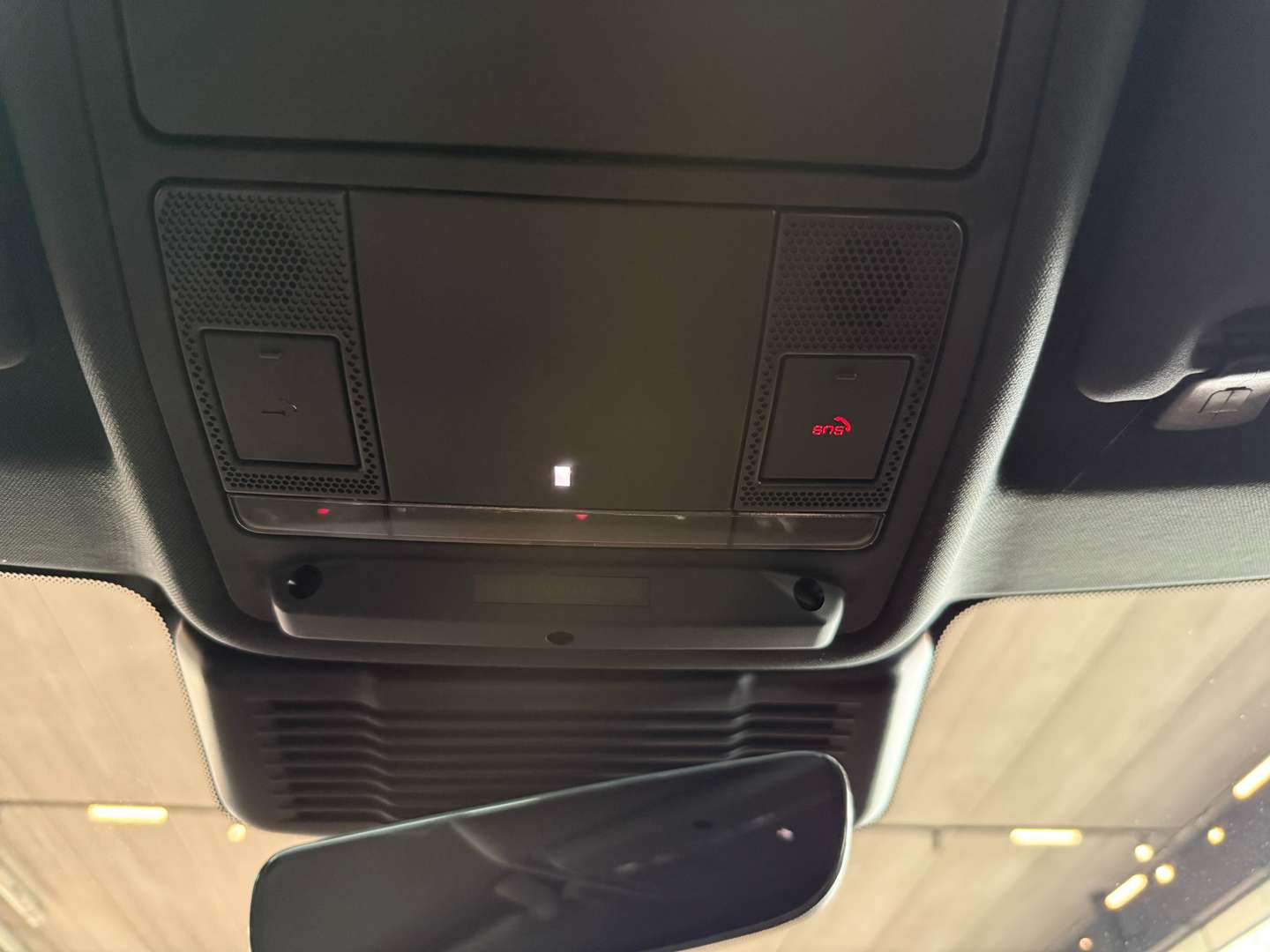 Land Rover Discovery Sport R-Dynamic Plug In Hybrid - 2023 - Joinsteer - #16