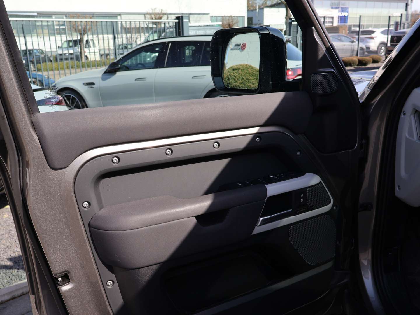 Land Rover Defender 110 D250 SE - 2022 - Joinsteer - #10