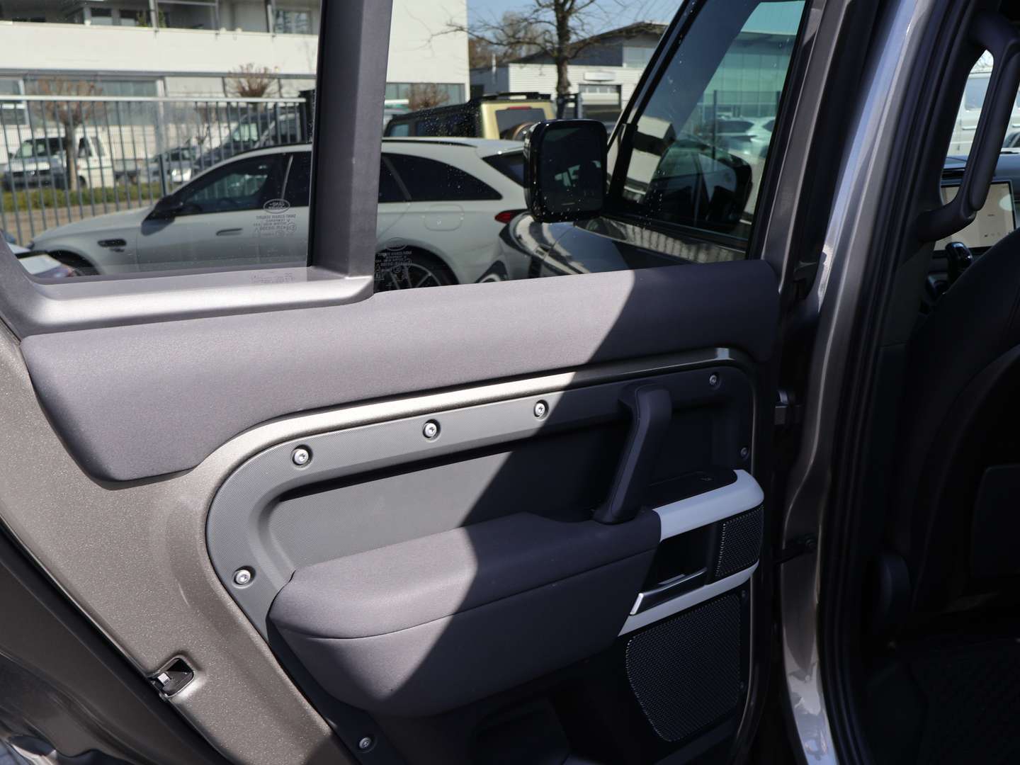 Land Rover Defender 110 D250 SE - 2022 - Joinsteer - #17