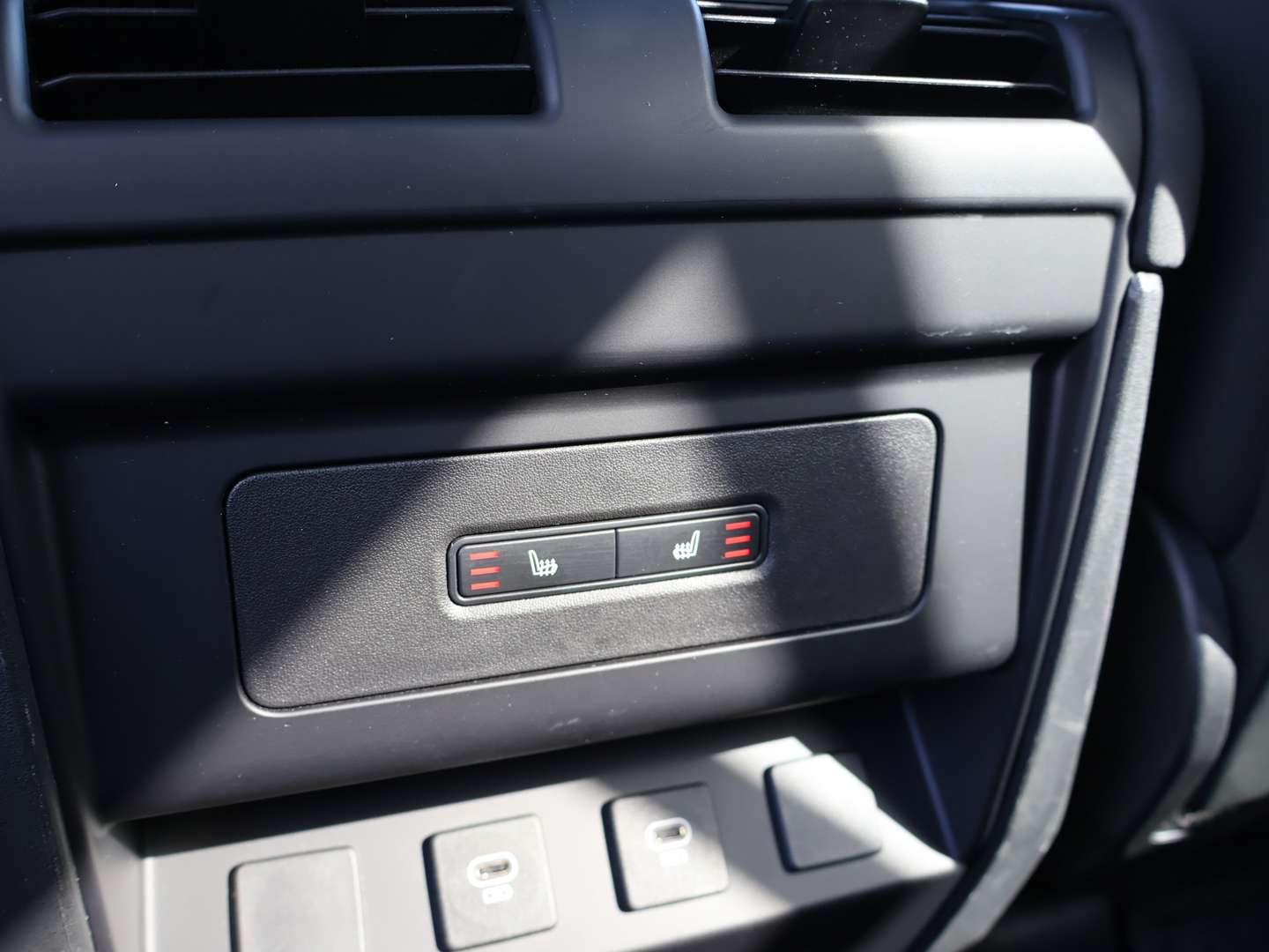 Land Rover Defender 110 D250 SE - 2022 - Joinsteer - #19