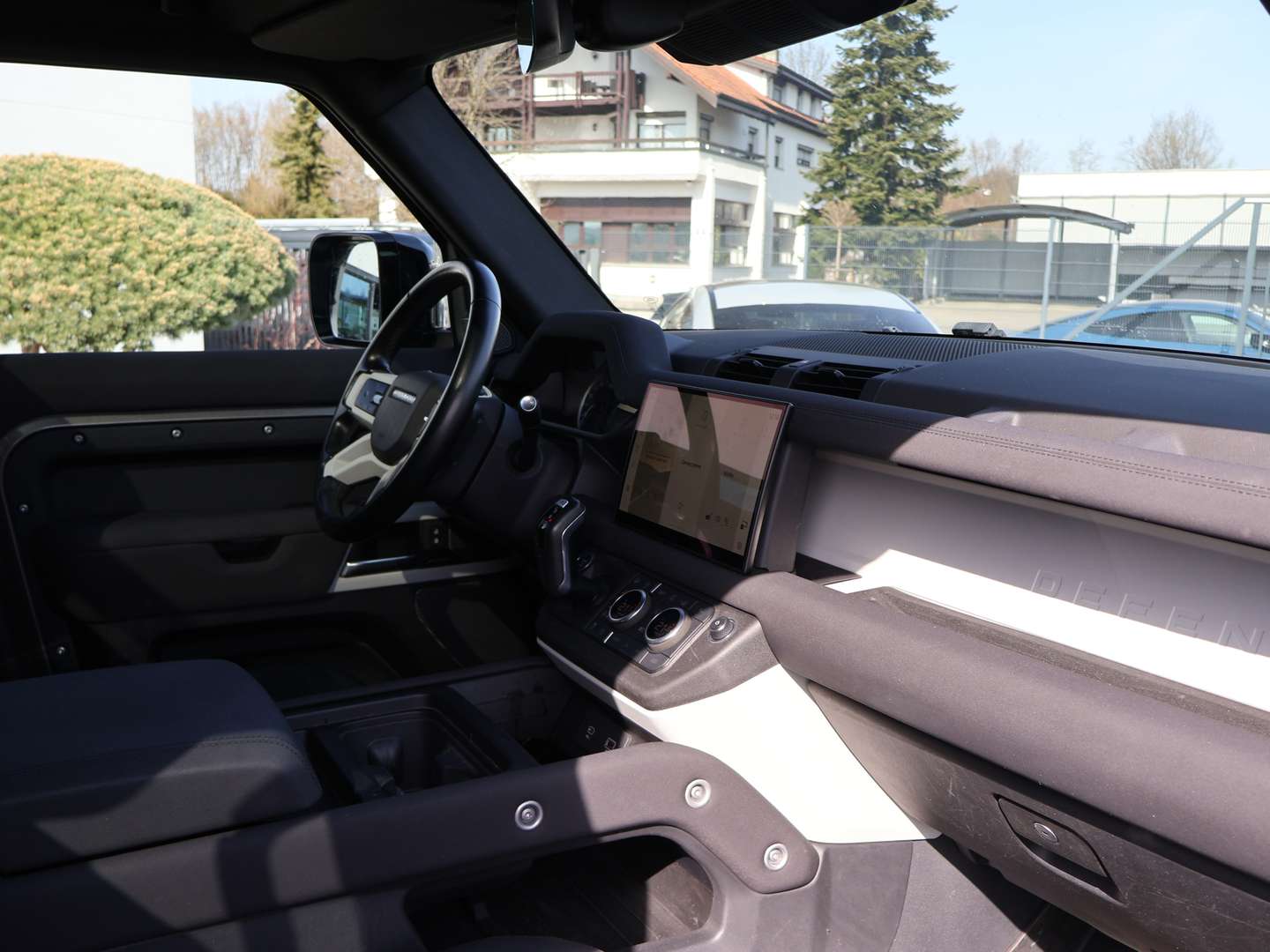 Land Rover Defender 110 D250 SE - 2022 - Joinsteer - #25