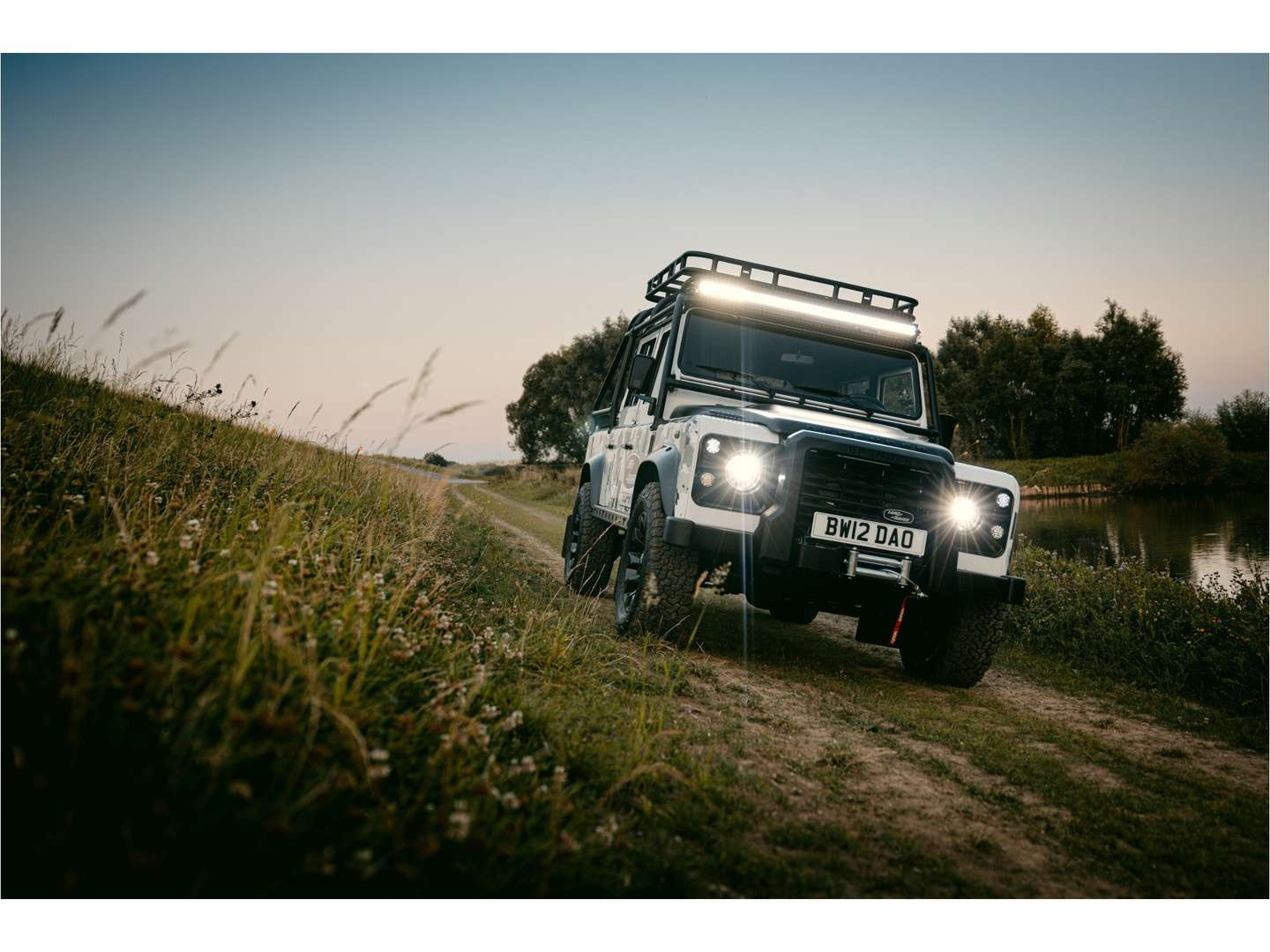 Land Rover Defender 110 TROPHY 2 Works V8 - 2026 - Joinsteer - #22