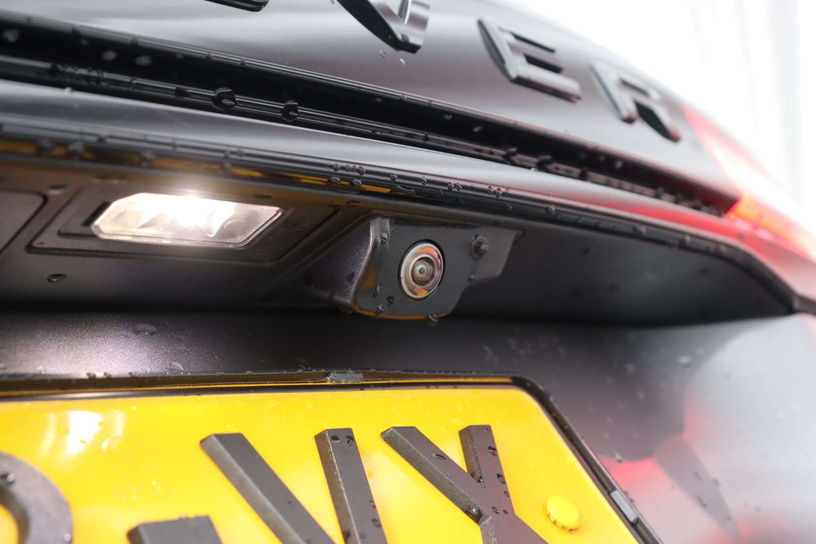 Land Rover Range Rover Velar 2.0 P400e 404PK S AUTOMAAT / NAVI / LEDER / CLIMA - 2023 - Joinsteer - #9