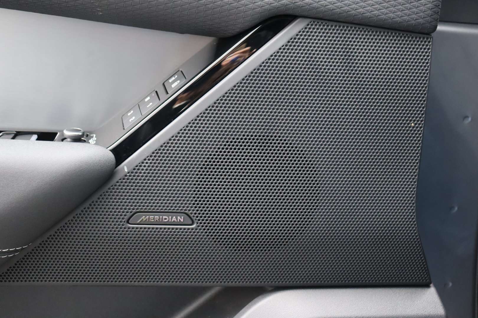 Land Rover Range Rover Velar 2.0 P400e 404PK S AUTOMAAT / NAVI / LEDER / CLIMA - 2023 - Joinsteer - #25