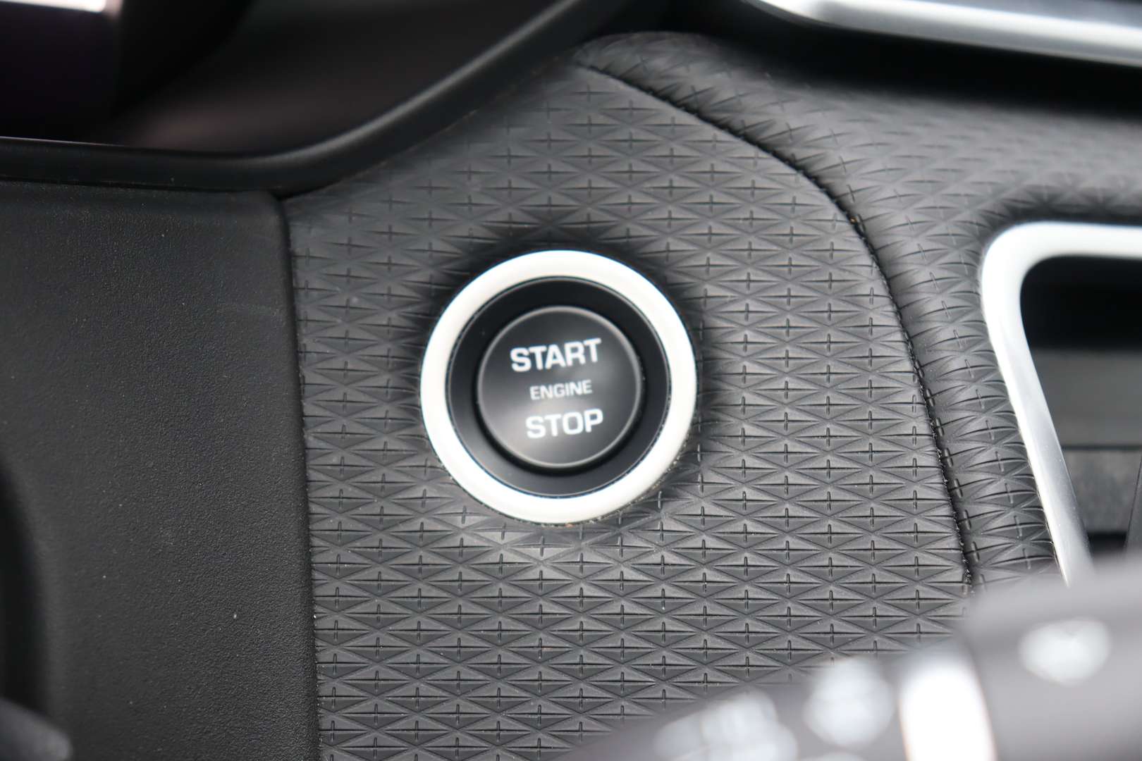 Land Rover Range Rover Velar 2.0 P400e 404PK S AUTOMAAT / NAVI / LEDER / CLIMA - 2023 - Joinsteer - #32