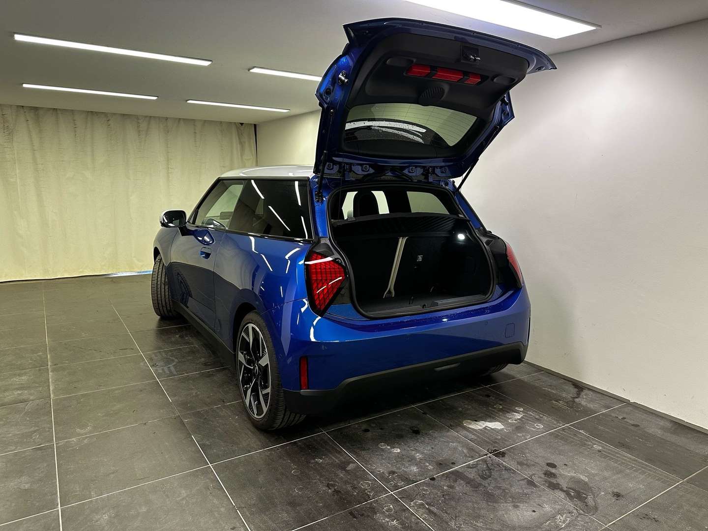 Mini Electric Favoured Cooper SE - 2024 - Joinsteer - #12