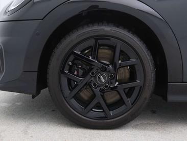 Mini Cooper JCW Cooper — photo 10