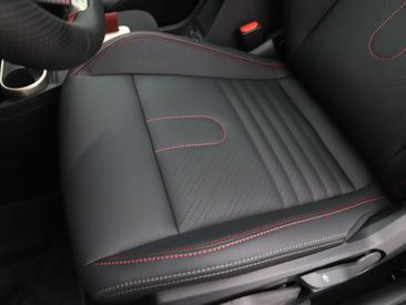 Mini Cooper JCW Cooper — photo 17