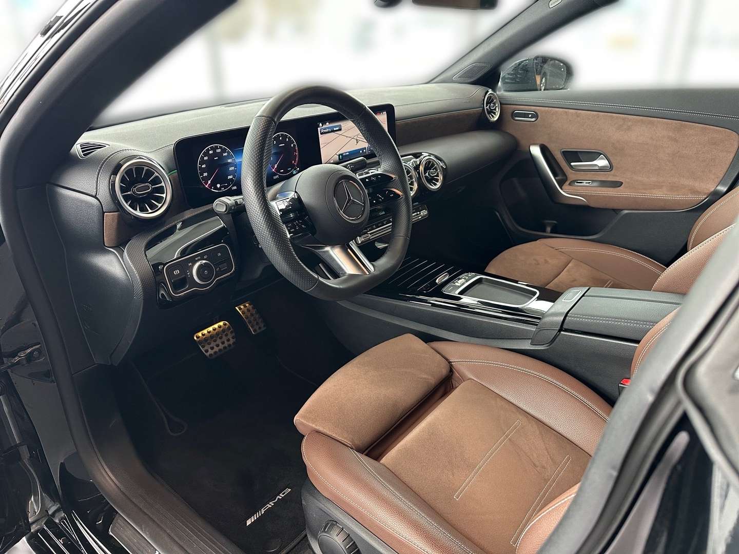 Mercedes CLA Shooting Break 200 AMG-LINE - 2025 - Joinsteer - #11