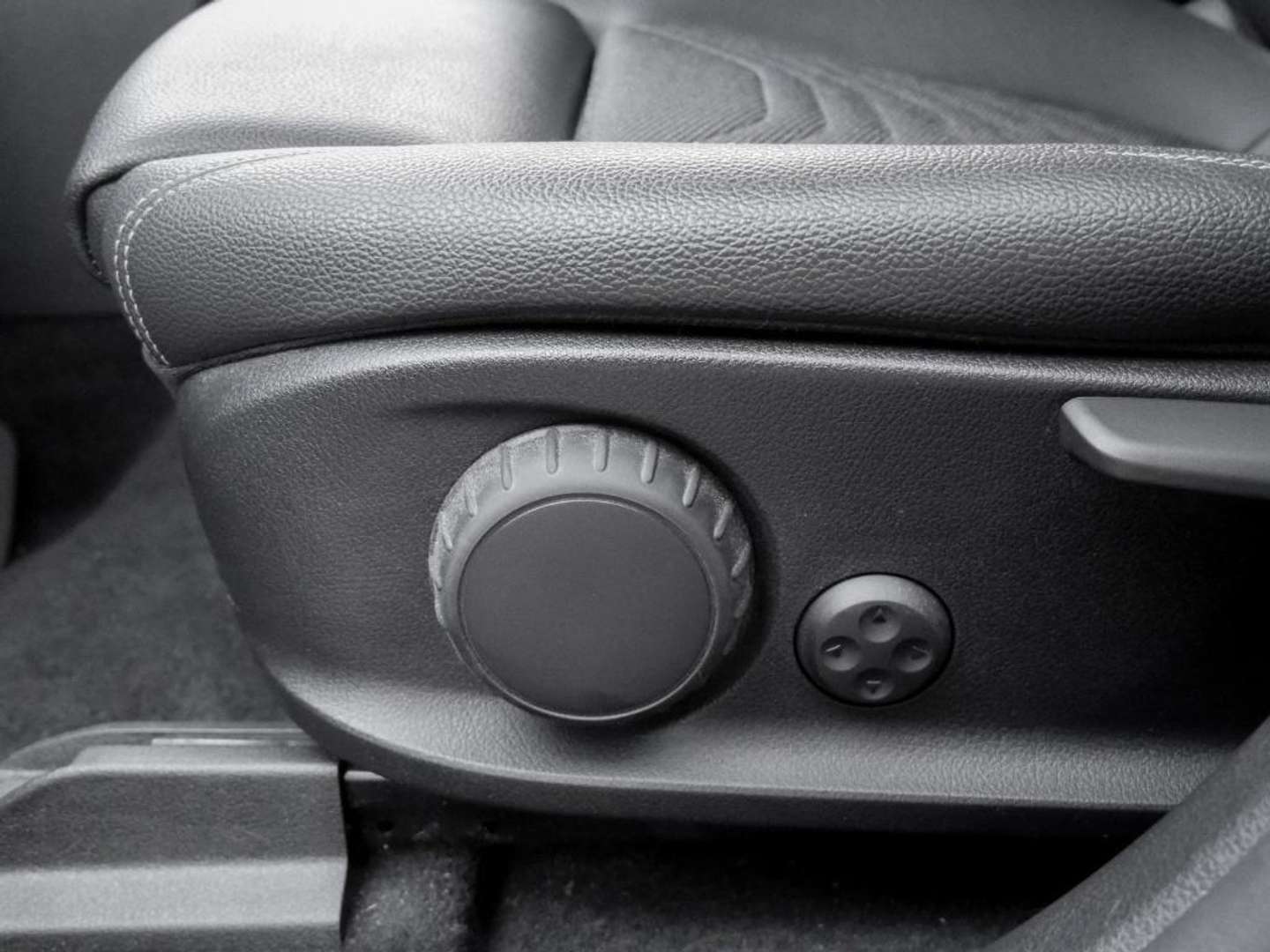 Mercedes EQB 350 PROGRESSIVE - 2024 - Joinsteer - #16