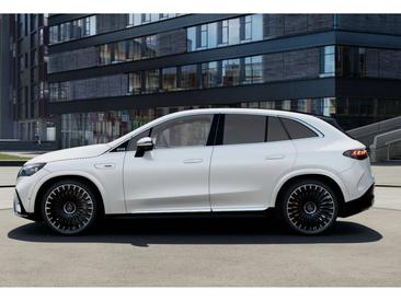 Mercedes EQE 53 AMG 53 — photo 3
