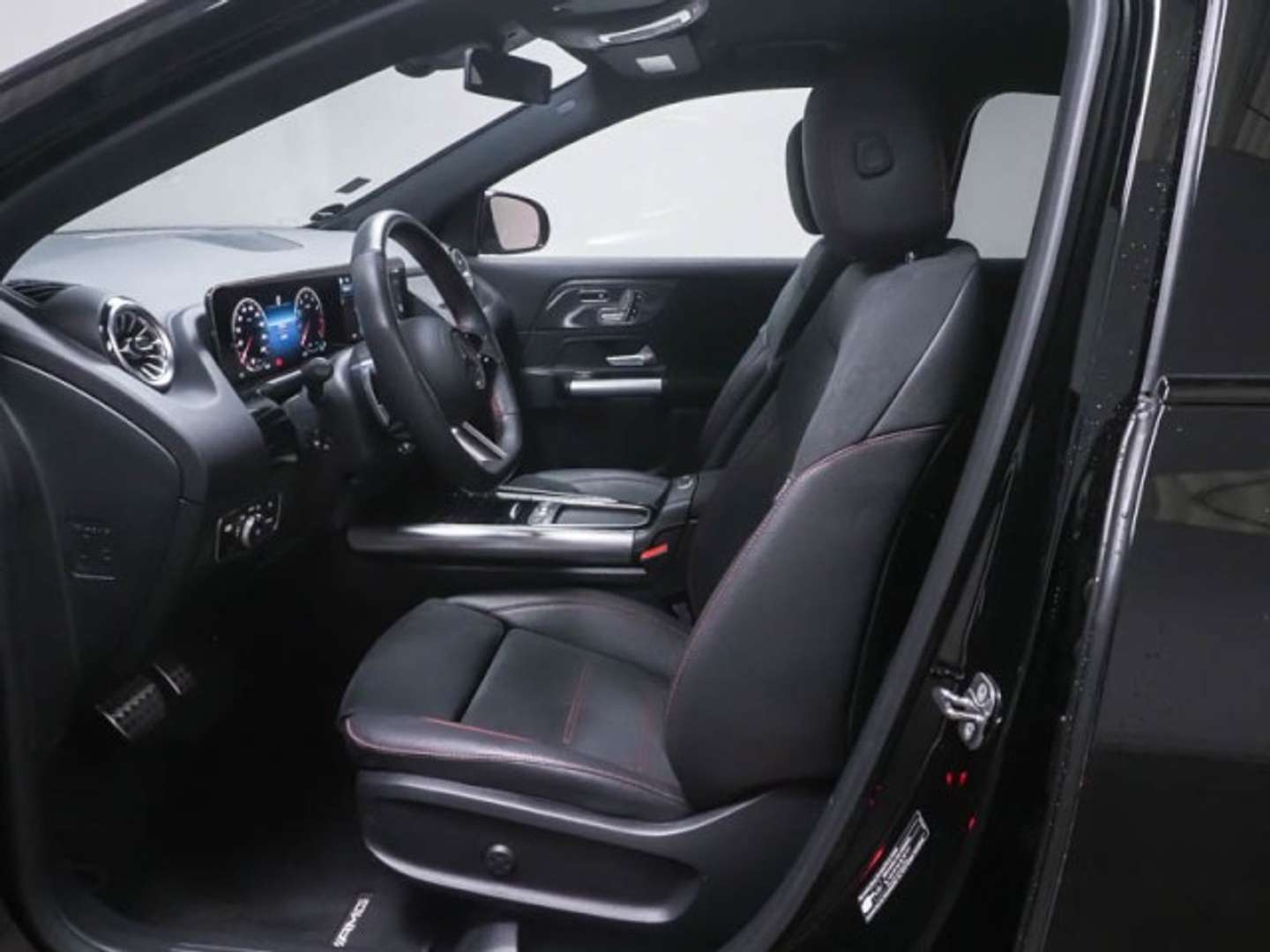 Mercedes GLA 200 200 Night - 2024 - Joinsteer - #9