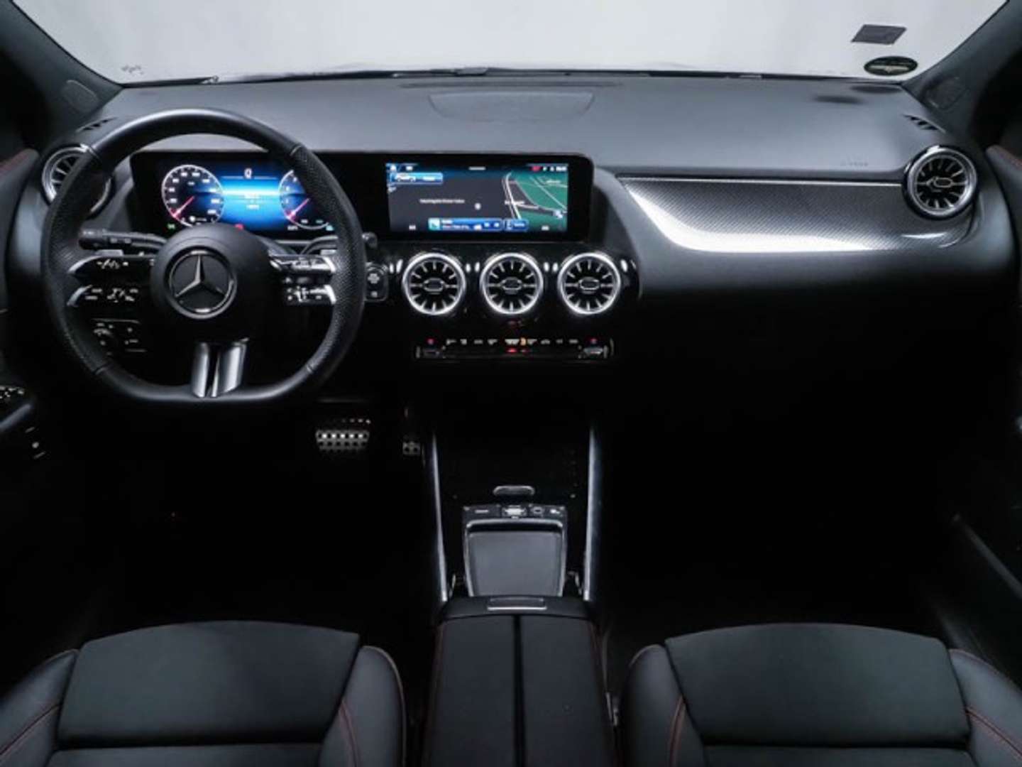 Mercedes GLA 200 200 Night - 2024 - Joinsteer - #11