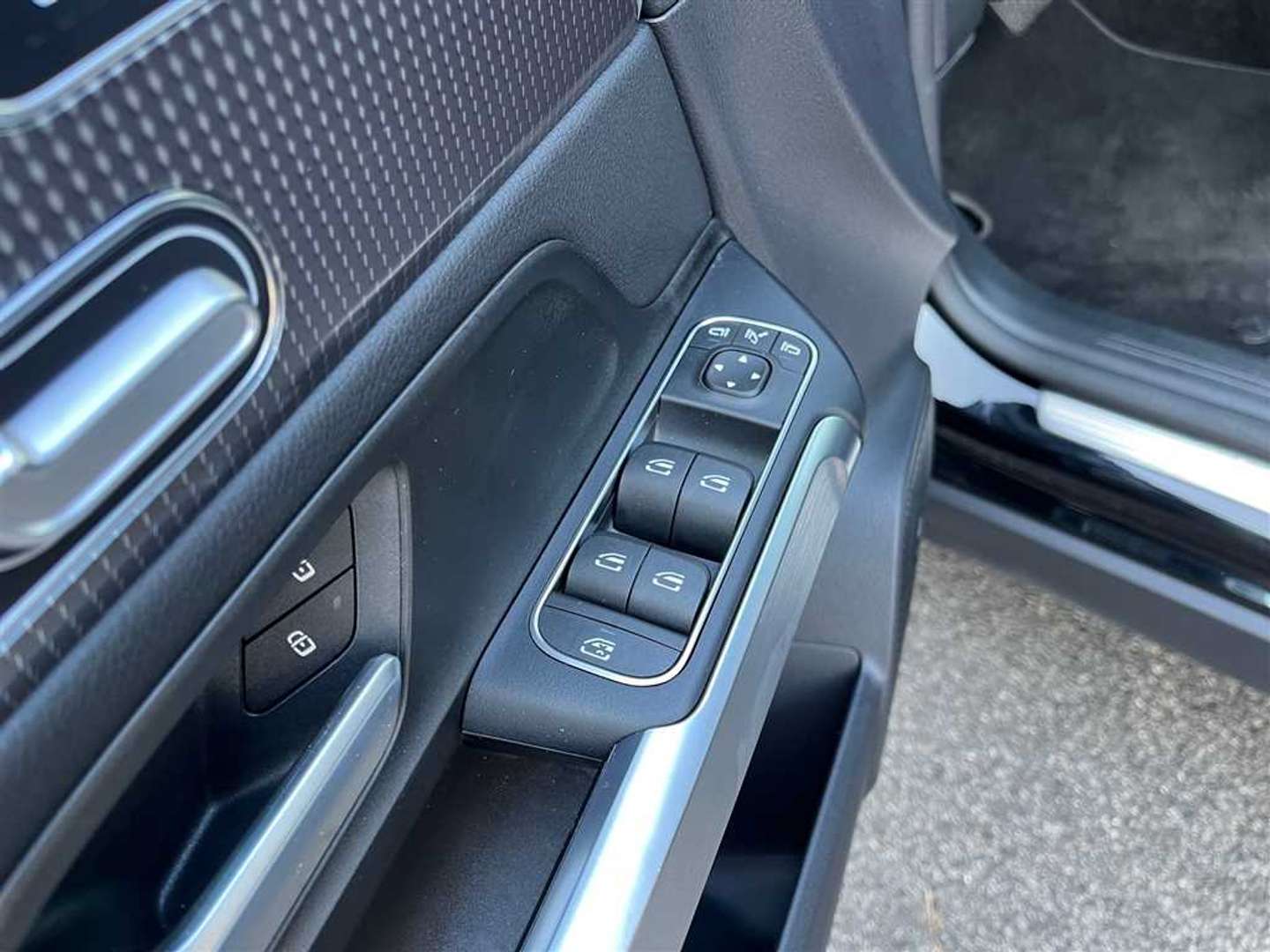 Mercedes EQB 300 - 2023 - Joinsteer - #15