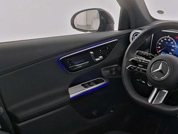 Mercedes GLC 300 AMG Line — photo 8