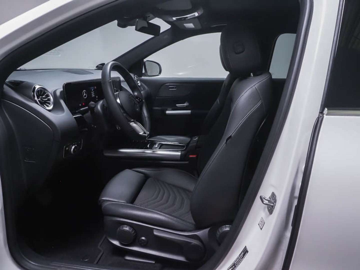 Mercedes EQA 300 Progressive - 2024 - Joinsteer - #8