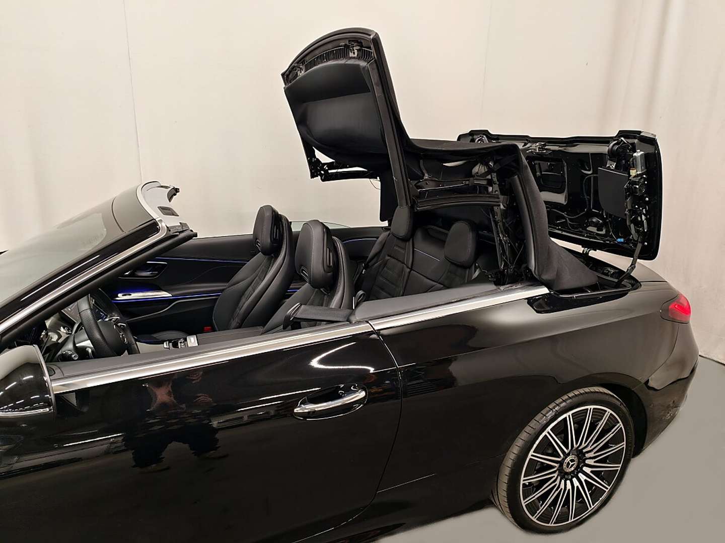 Mercedes CLE 220 Cabrio 220 AMG Line - 2025 - Joinsteer - #9