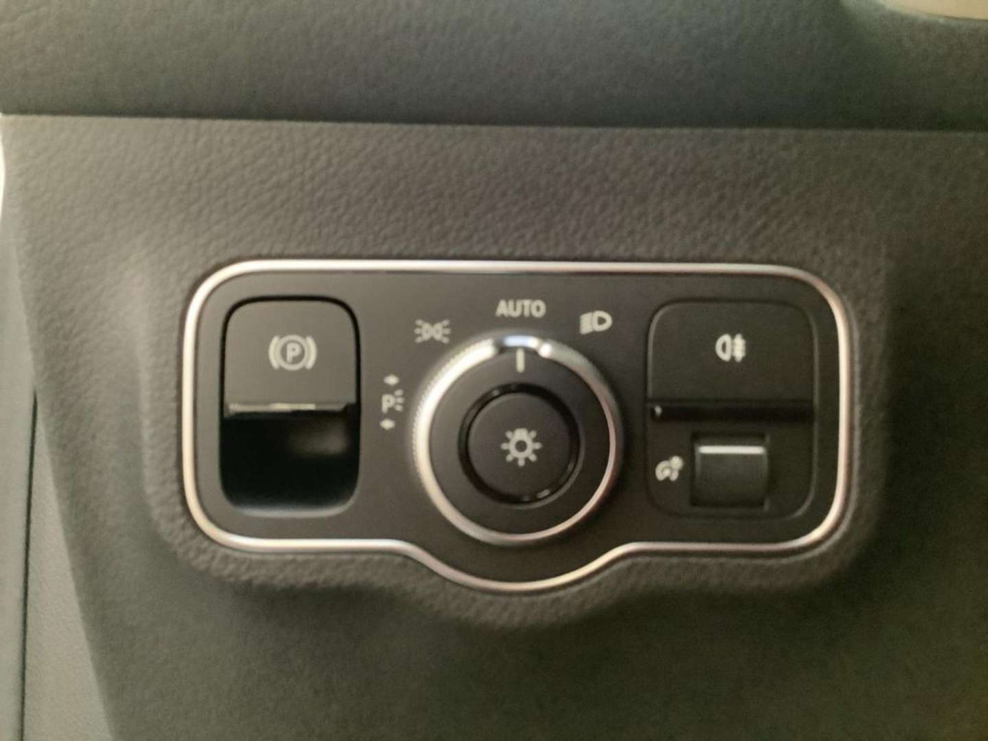 Mercedes EQB 300 Night Edition - 2024 - Joinsteer - #17