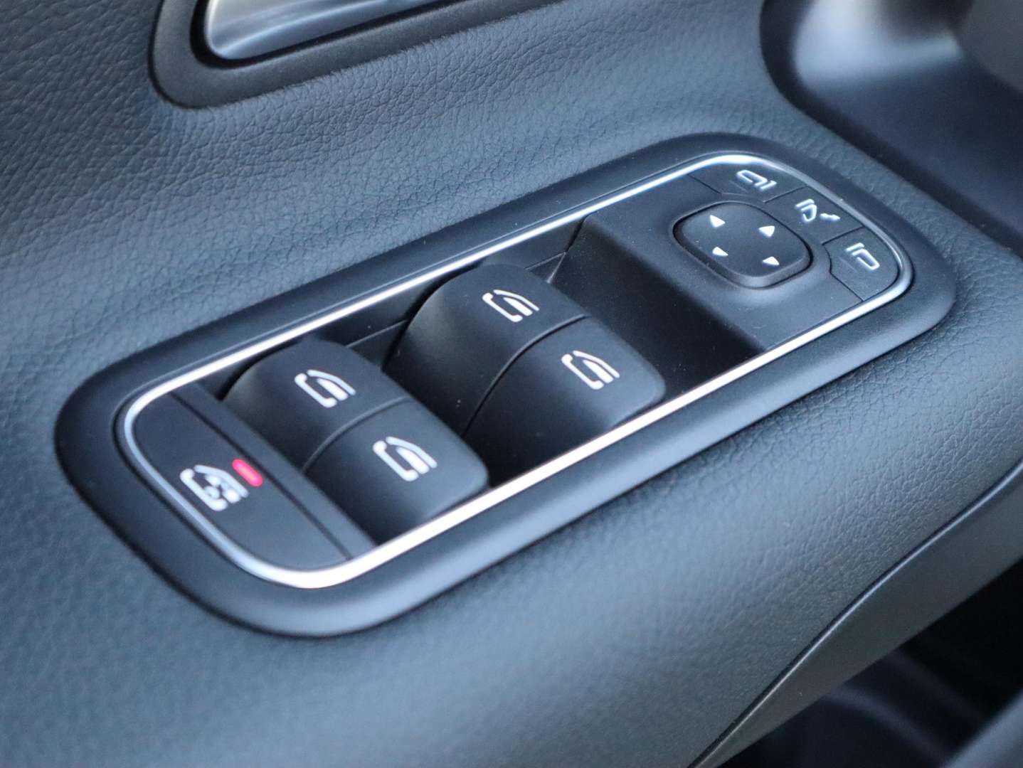 Mercedes CLA Shooting Break 180 Star Edition - 2025 - Joinsteer - #13