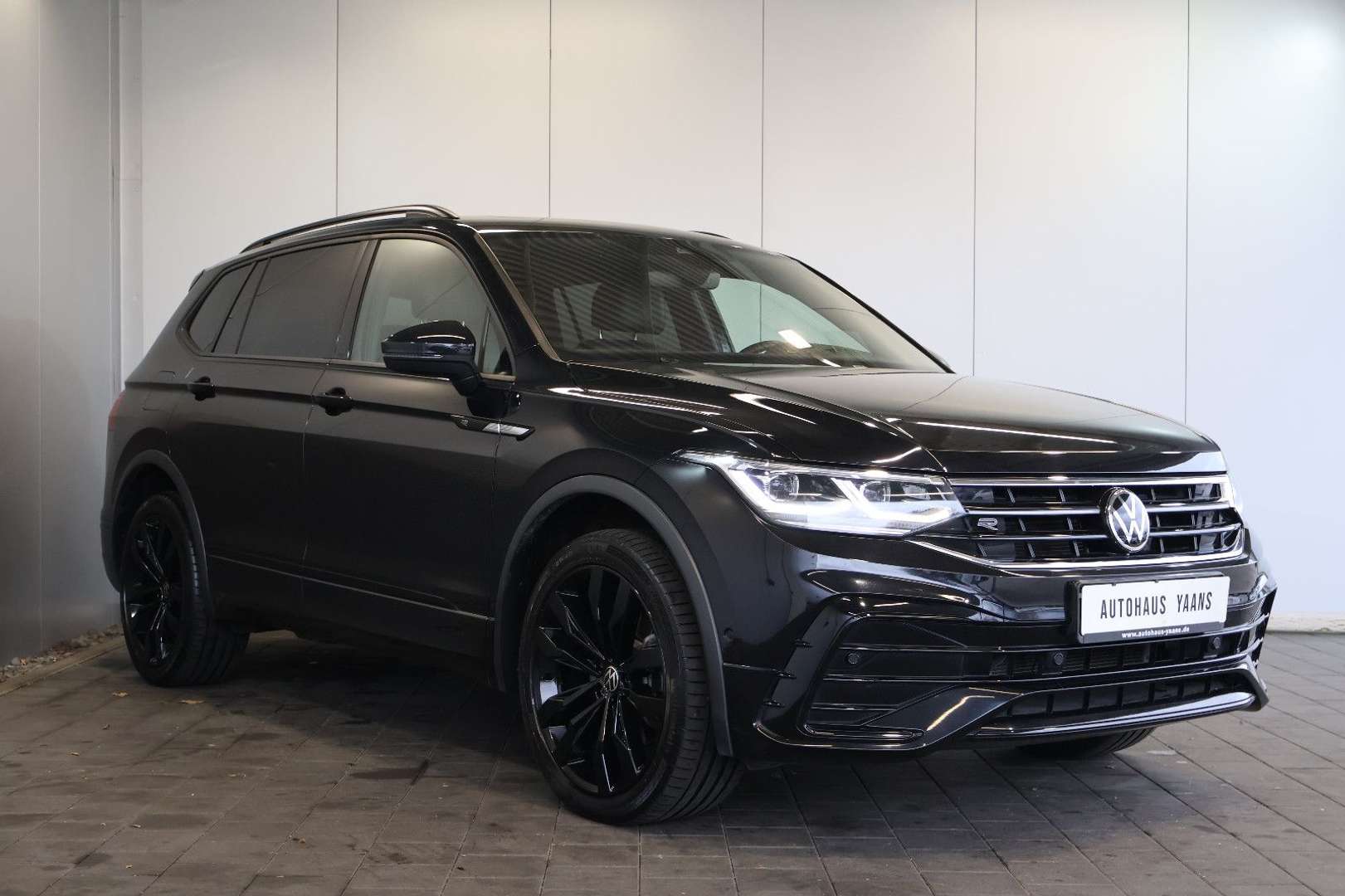 Volkswagen TIGUAN TDI 4Motion R-Line - 2023 - Joinsteer - #2