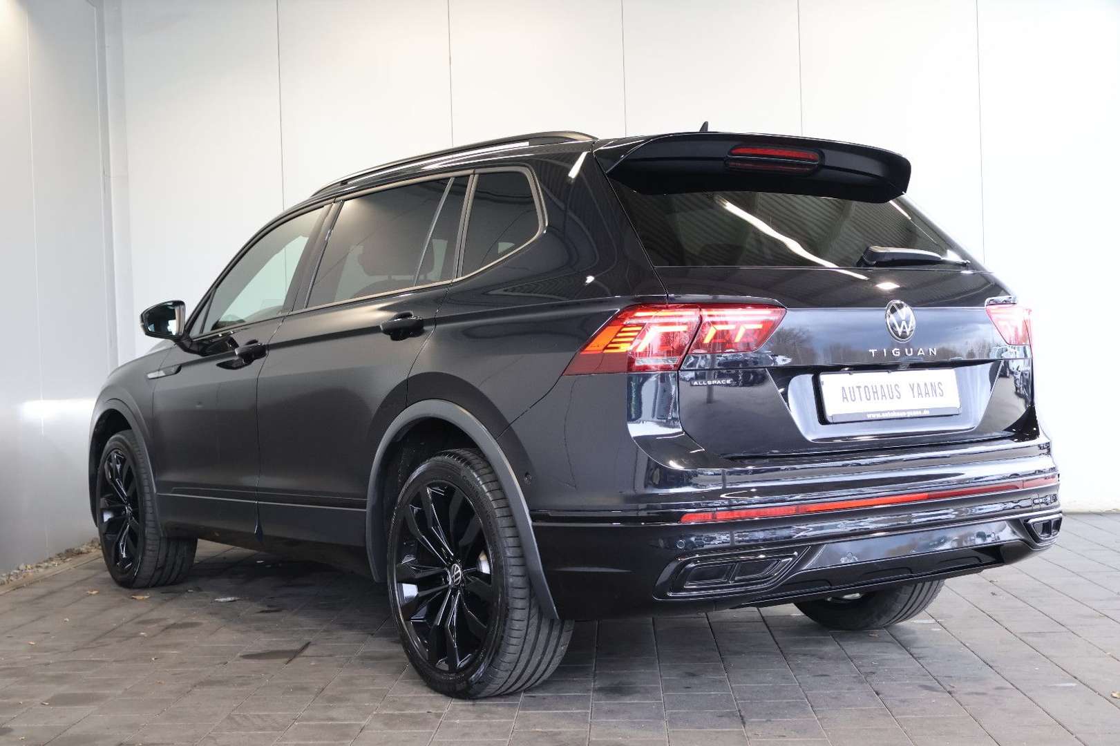 Volkswagen TIGUAN TDI 4Motion R-Line - 2023 - Joinsteer - #5