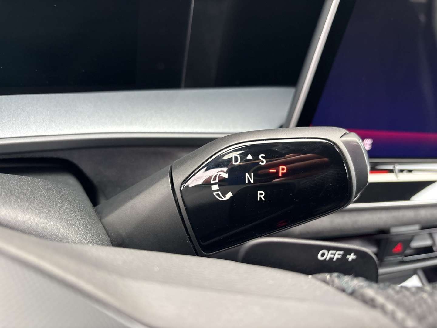 Volkswagen Tayron TSI R-Line - 2025 - Joinsteer - #9