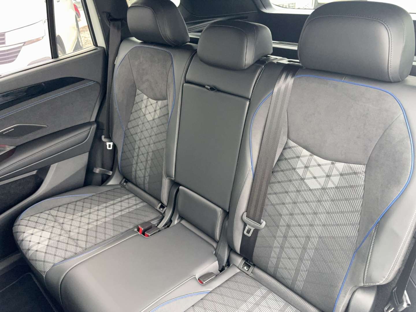 Volkswagen Tayron TSI R-Line - 2025 - Joinsteer - #12