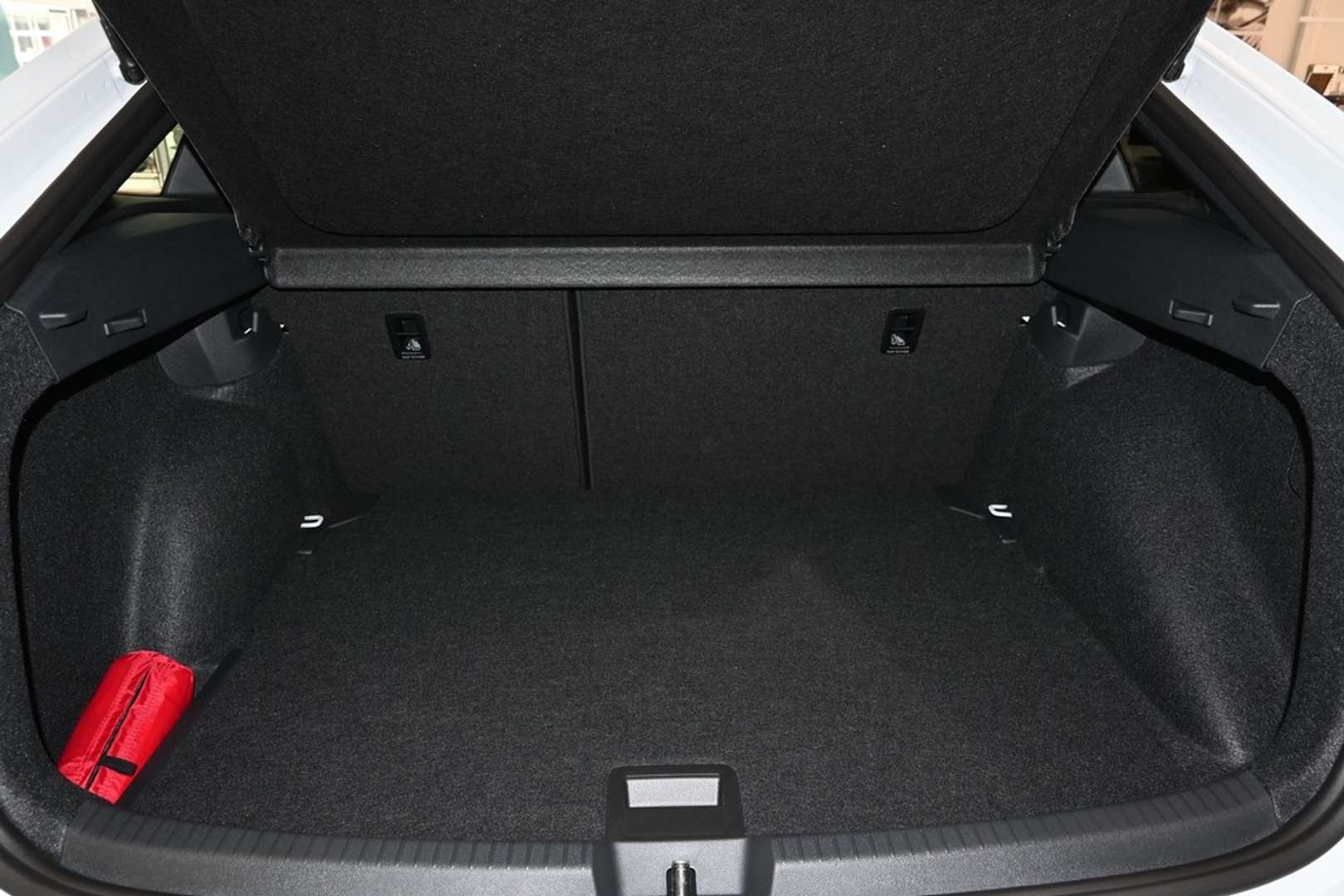 Volkswagen Taigo R-Line - 2025 - Joinsteer - #5