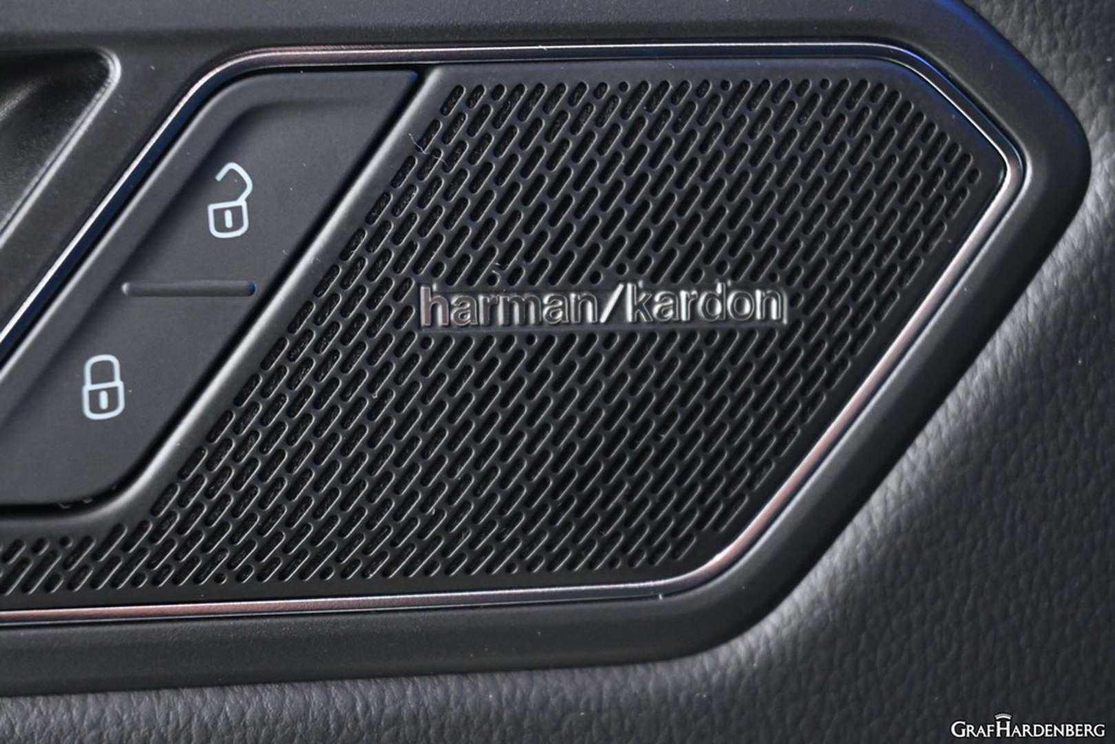 Volkswagen TIGUAN TSI R-Line 4Motion - 2024 - Joinsteer - #9