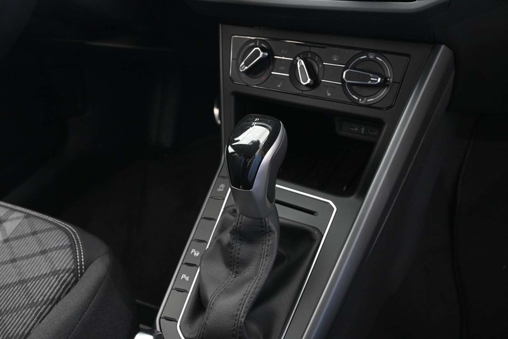 Volkswagen Taigo R-Line - 2025 - Joinsteer - #12