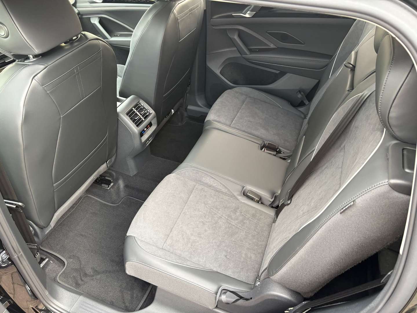 Volkswagen Tayron TDI 4Motion Elegance - 2026 - Joinsteer - #10