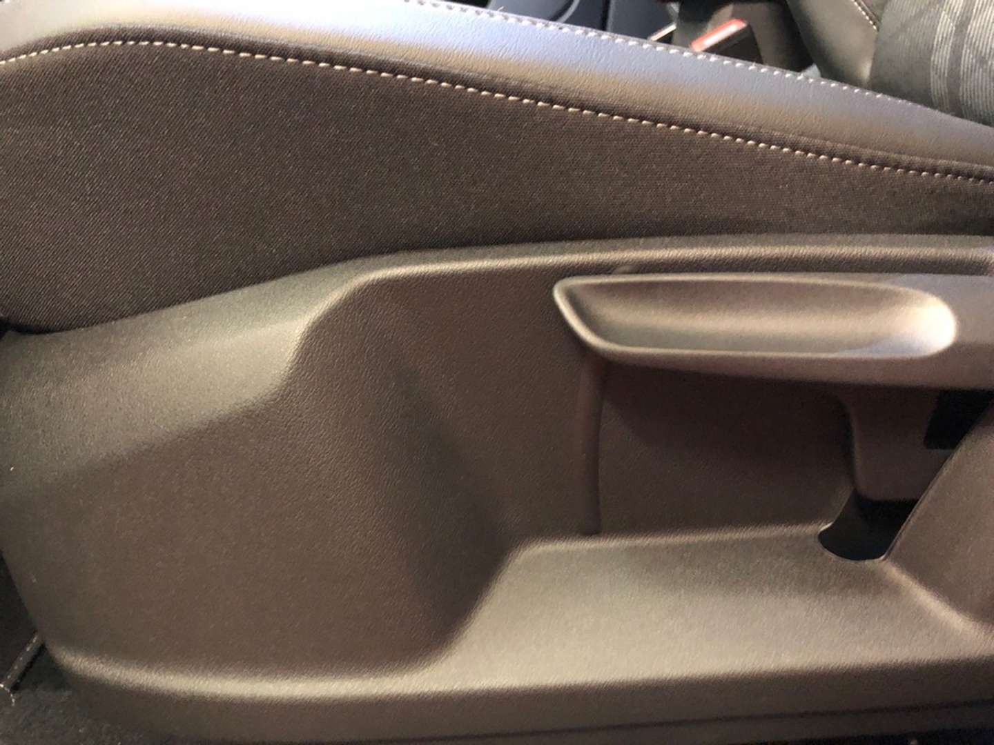 Volkswagen T-CROSS R-Line - 2025 - Joinsteer - #13