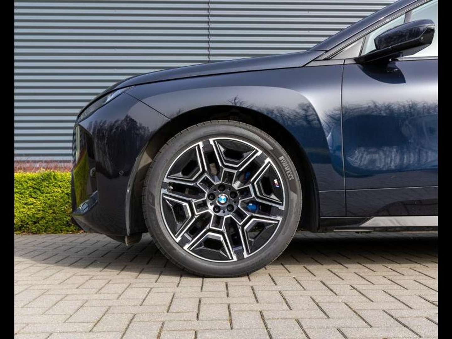 BMW IX M Sport XDrive45 - 2025 - Joinsteer - #8