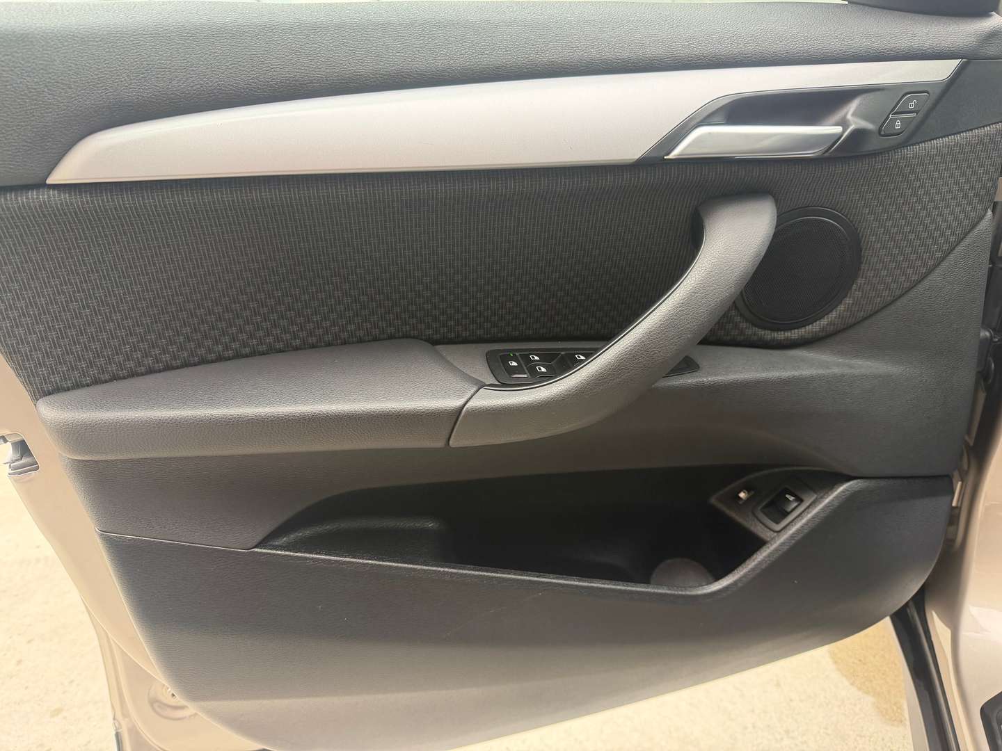 BMW X1 Advantage XDrive25e - 2022 - Joinsteer - #10