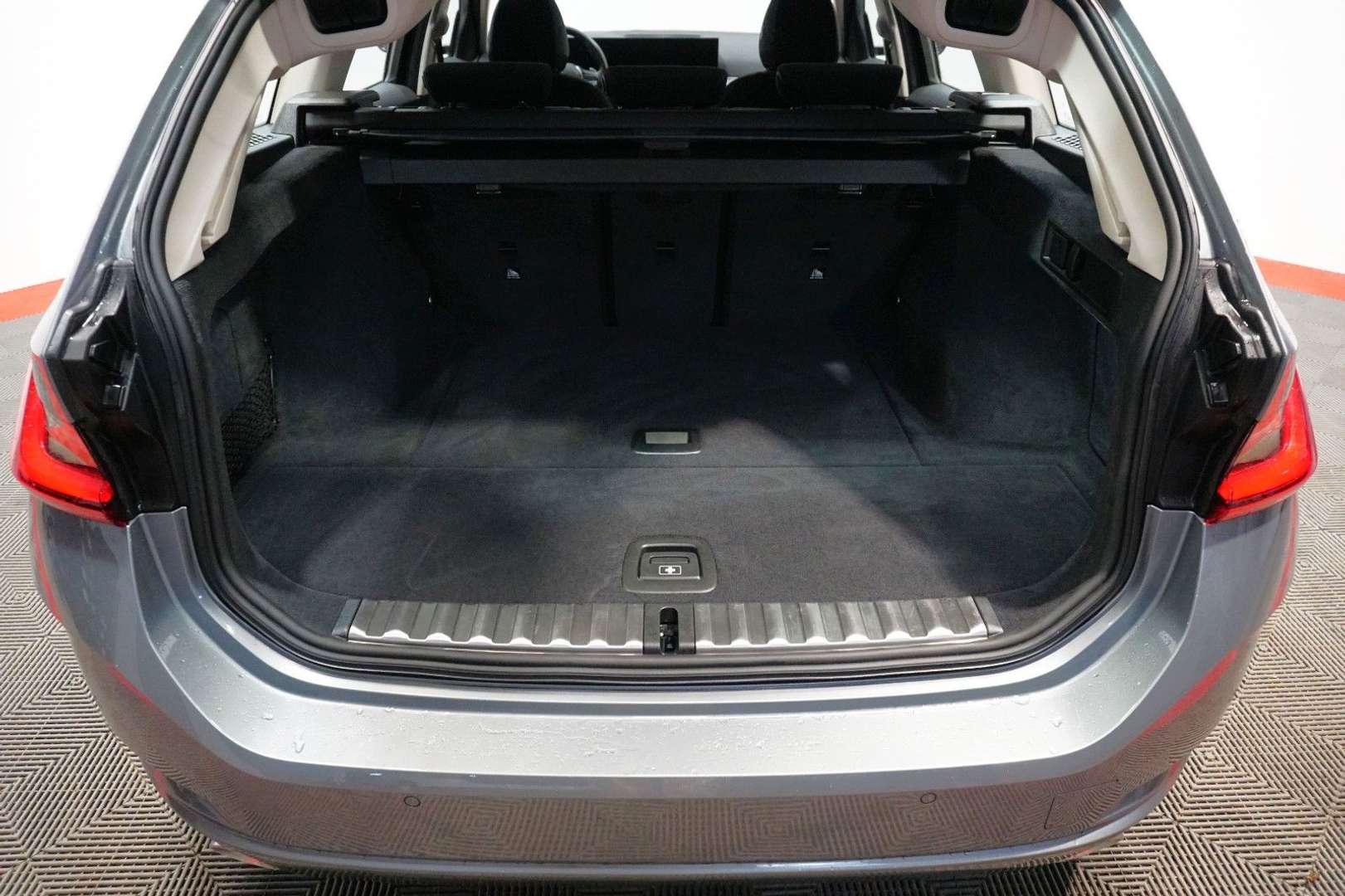 BMW Série 3 Touring 320d XDrive - 2023 - Joinsteer - #30