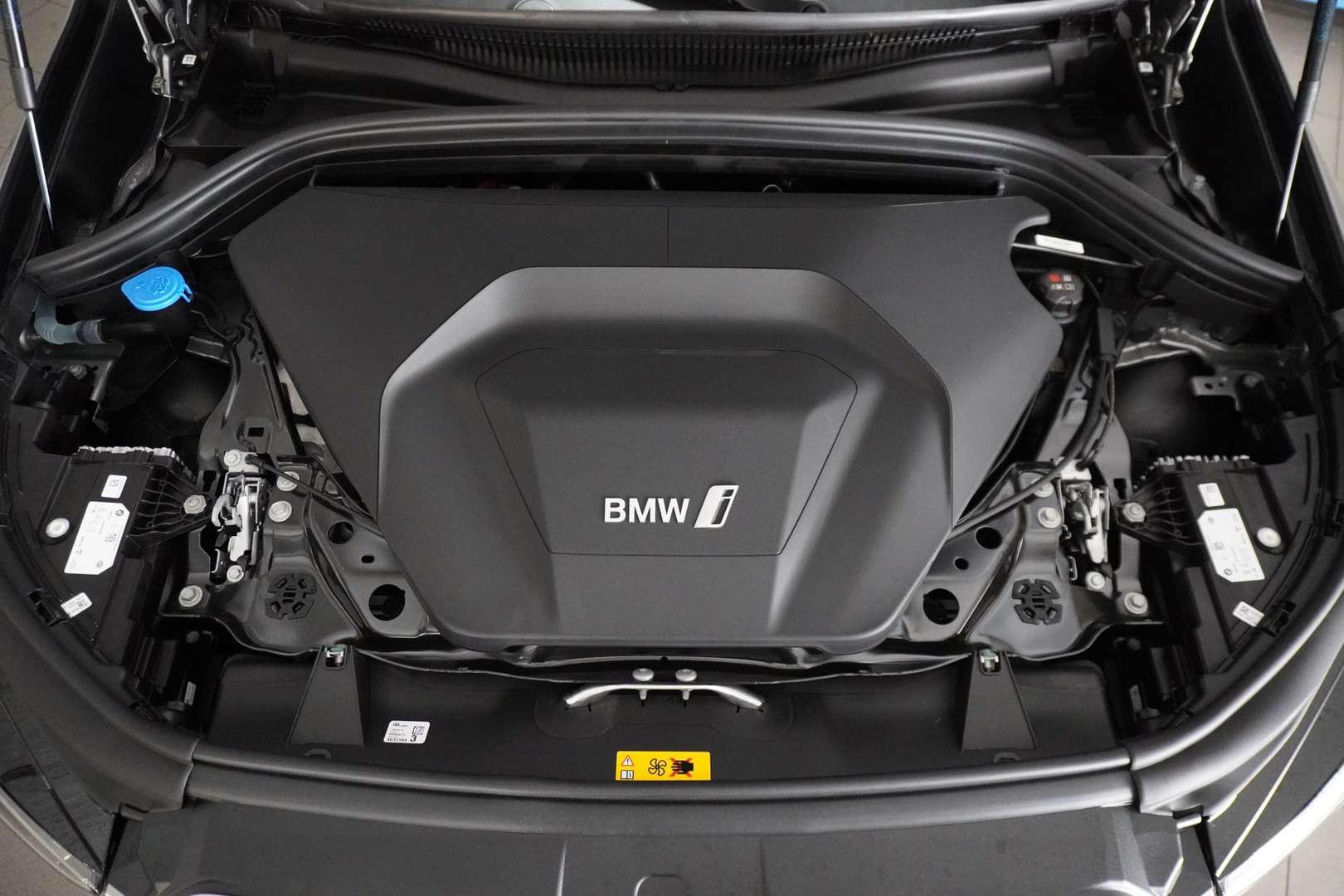 BMW IX1 EDrive20 - 2026 - Joinsteer - #3