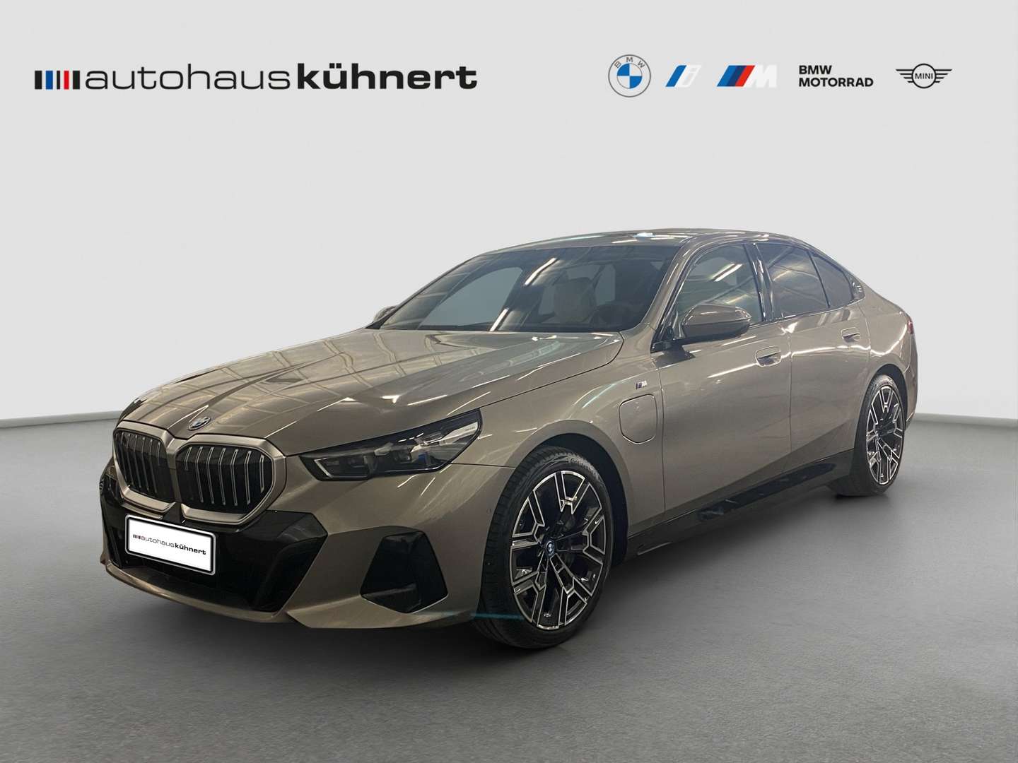 BMW Série 5 M Sport 550e XDrive - 2025 - Joinsteer - #1