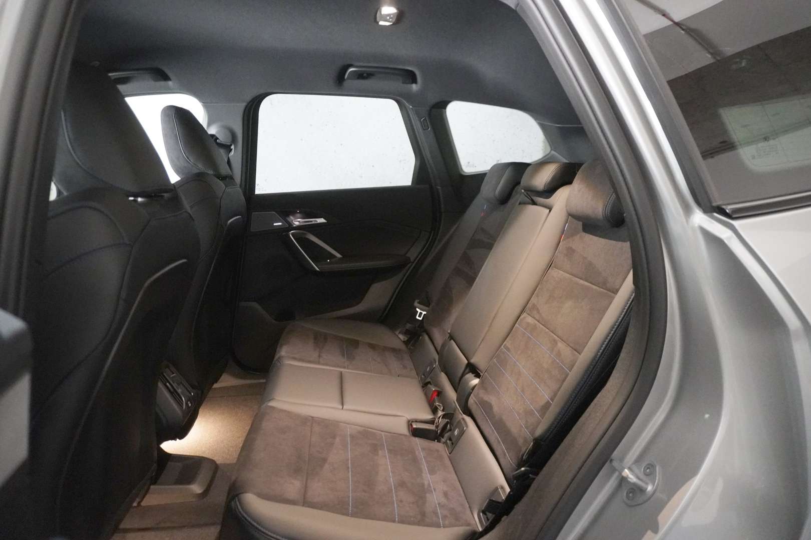 BMW IX1 EDrive20 - 2026 - Joinsteer - #9