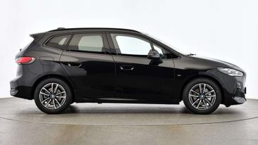 BMW 218d — photo 11