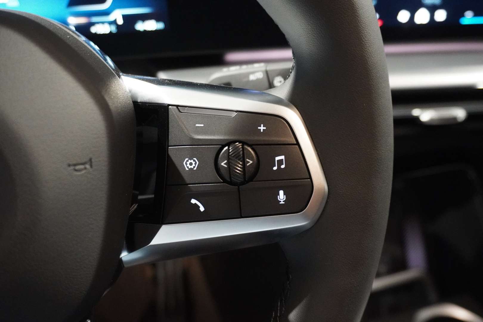 BMW IX1 EDrive20 - 2026 - Joinsteer - #16